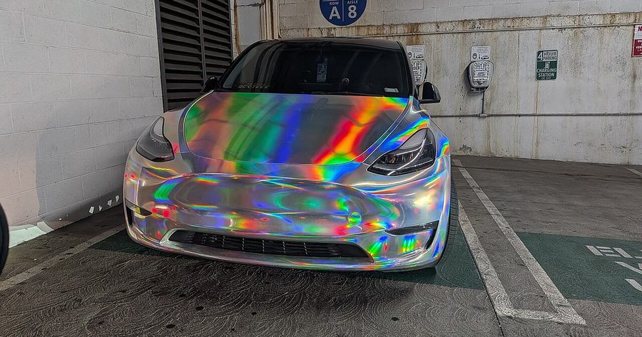 A full car wrap costs $2,500 to $6,000 in 2026
