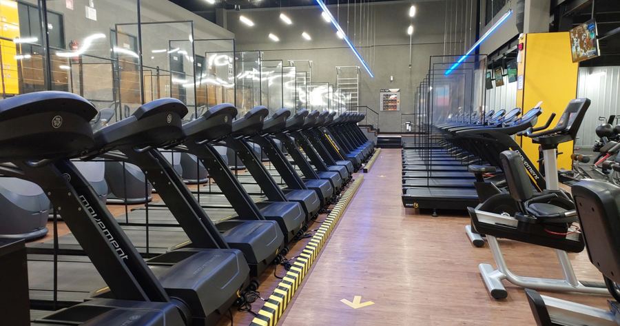 LA Fitness costs $29.99 to $49.99 a month