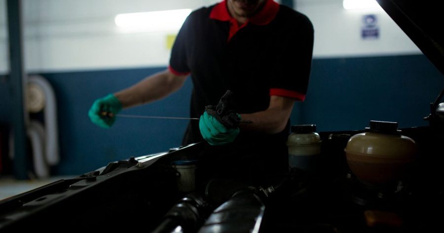 A Meineke oil change costs about $35 to $95 in 2026