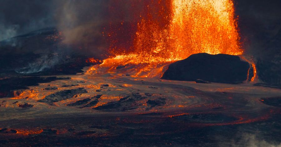 Hawaii Volcanoes costs $30 per car