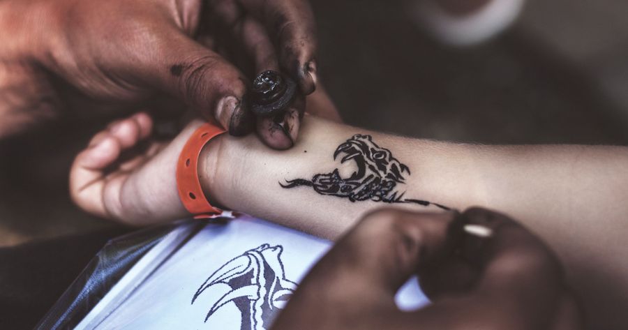 A small tattoo costs about $80 to $300 in 2026